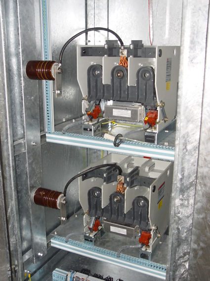 Genset NGR vacuum switches